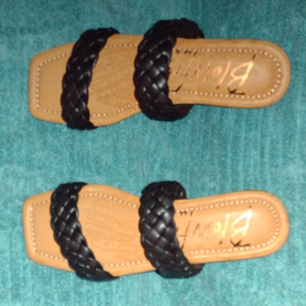 Blowfish size 8 Mandala      - Black / NWT